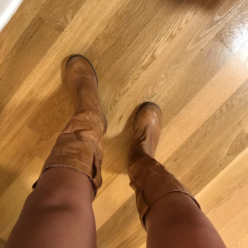 Steve Madden tan boots